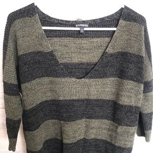 Express sweater with quarter length sleeves